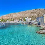 Willa Mani's Kept Secret - Seaview Lida