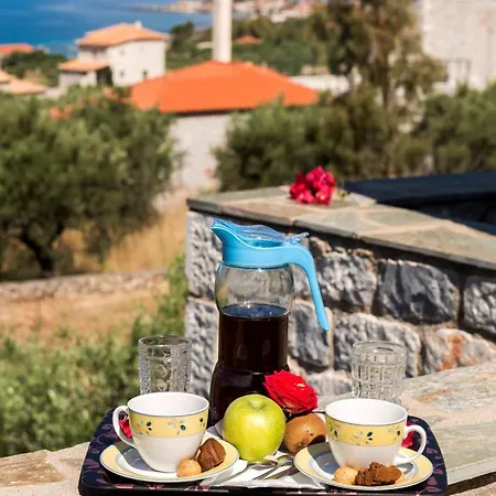 Mani's Kept Secret - Seaview Lida