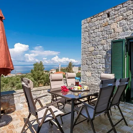 Mani's Kept Secret - Seaview Lida アイオス・ニコラオス