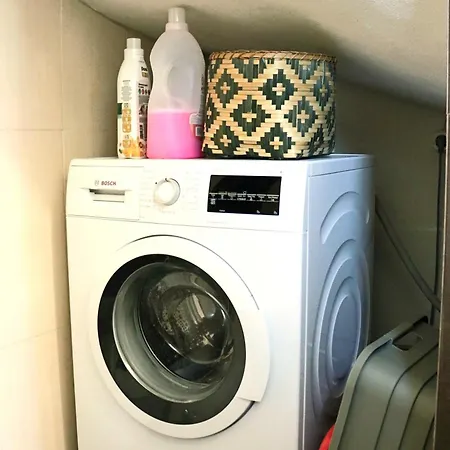 Mani's Kept Secret - Seaview Lida *