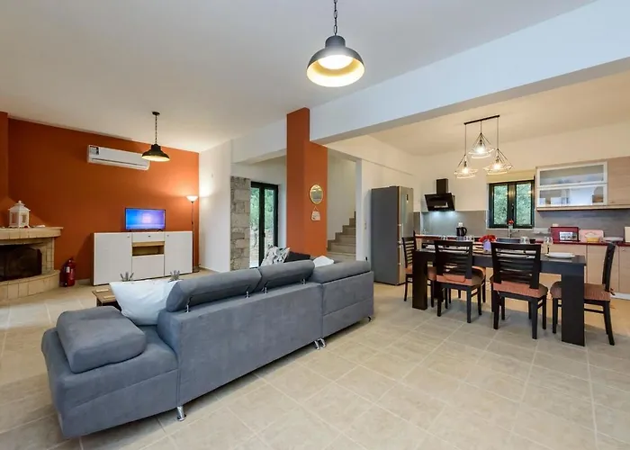 Villa Mani's Kept Secret - Seaview Lida